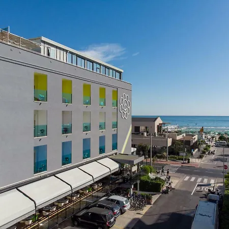 Отель Adelphi 3*