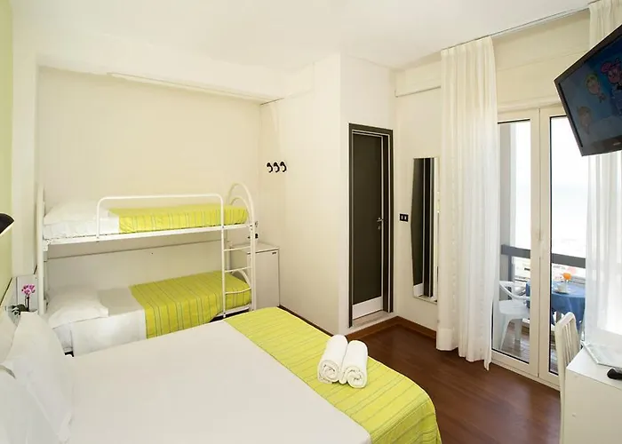 Adelphi 3* ריצ'יונה