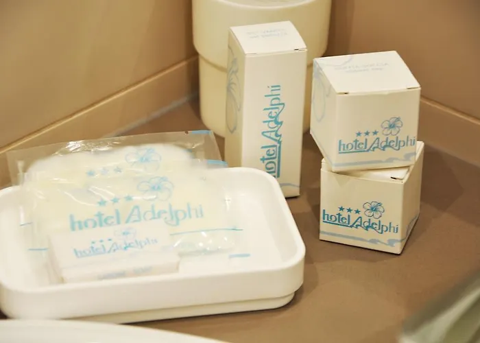 Adelphi 3* ריצ'יונה